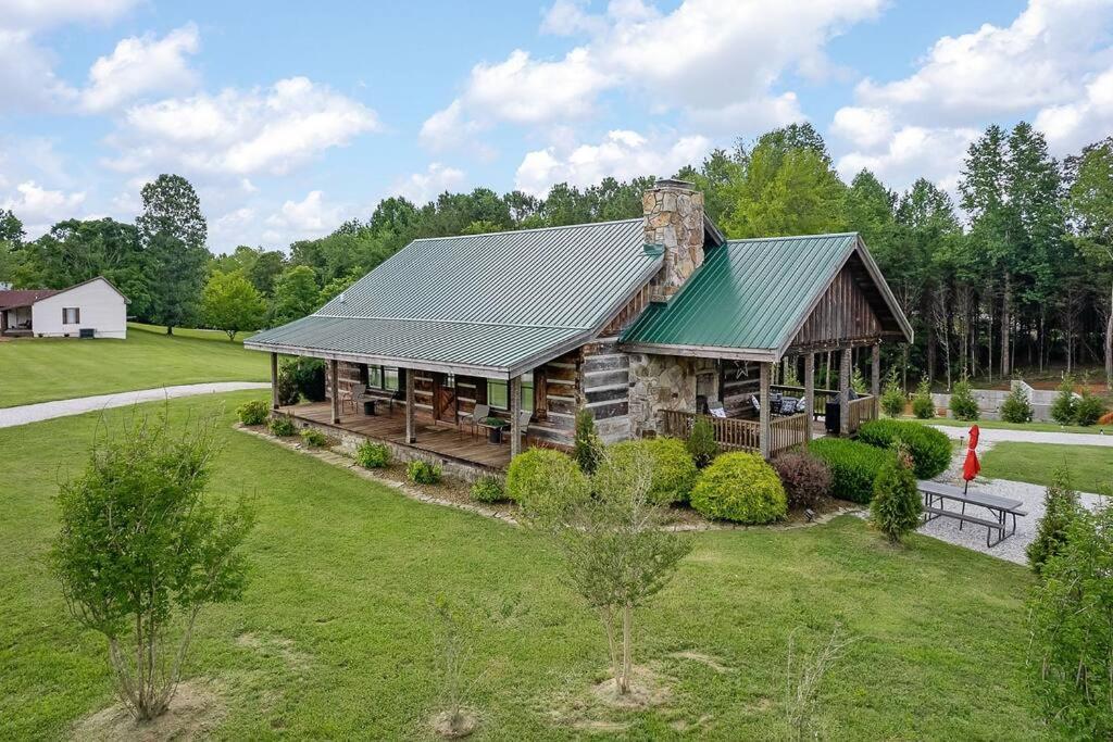 Rustic Cabin, Dock, Firepit, Kayaks & Games Winchester Экстерьер фото