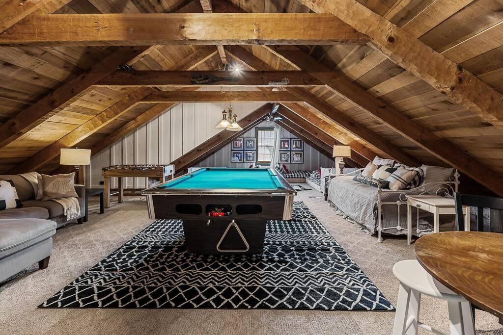 Rustic Cabin, Dock, Firepit, Kayaks & Games Winchester Экстерьер фото